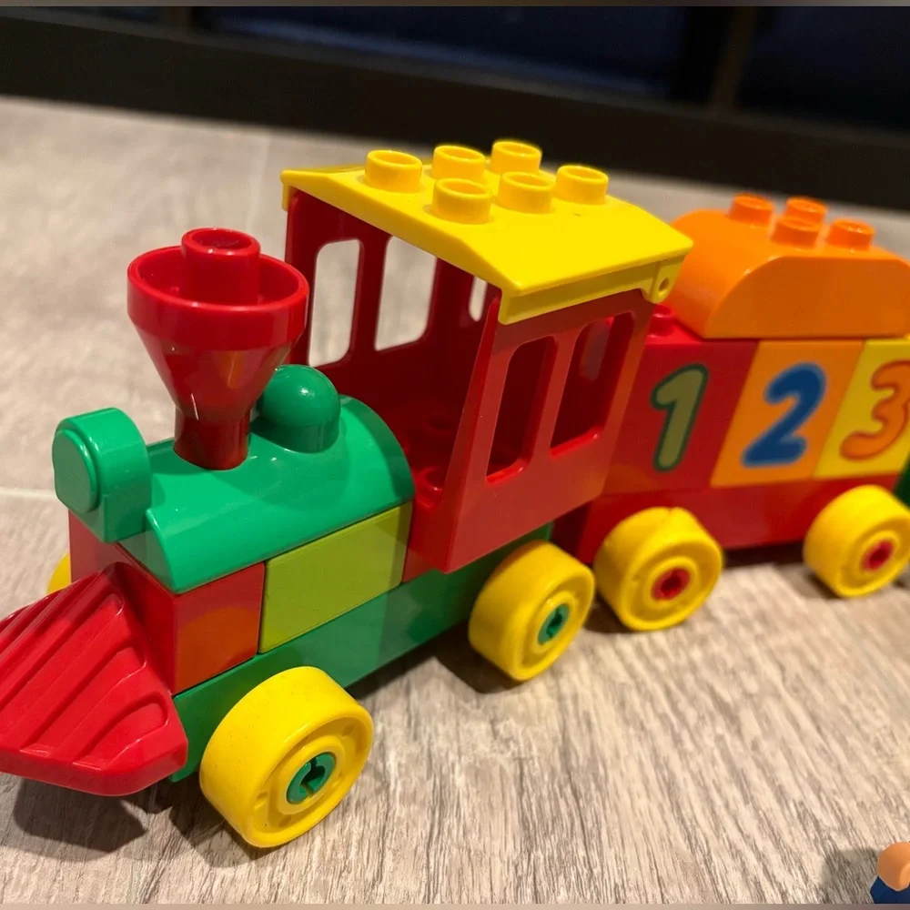 LEGO DUPLO NUMBER TRAIN Learn to Count Set 10558 Number Blocks Dog Included - Picture 2 of 10
